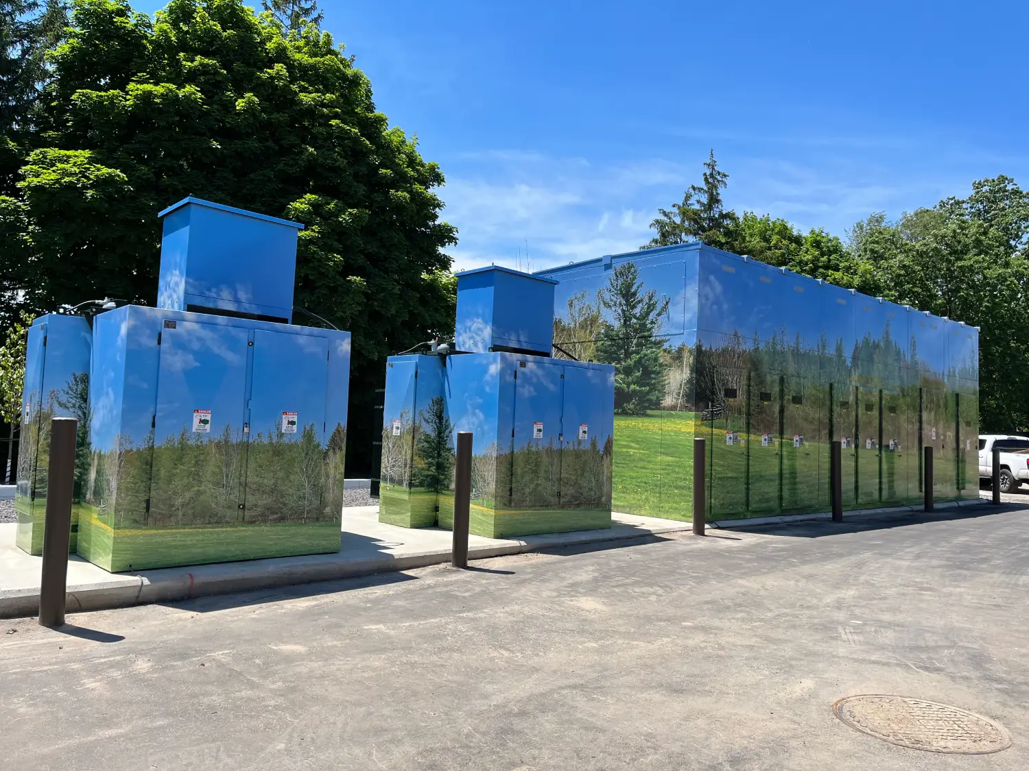 1-IMG_0064-Enbridge-3Boxes